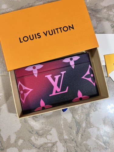 Super Perfect LV Wallet-010