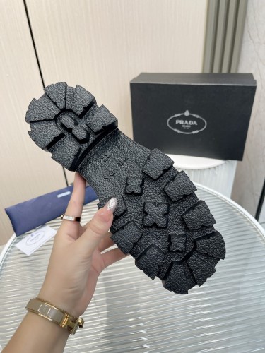 Prada women shoes 1：1 quality-351