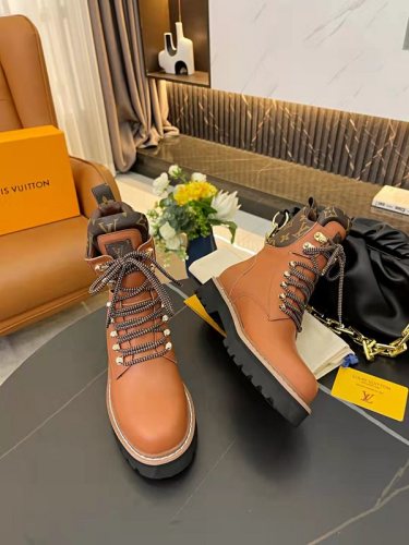 LV Women Shoes 1：1 Quality-852