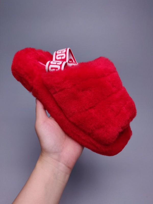 UG Sandals-013
