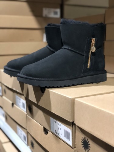 UG Boots Women-260