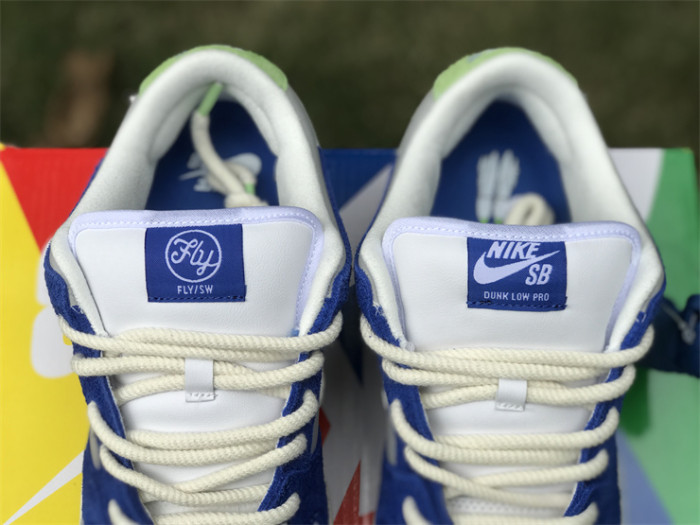 Authentic Fly Streetwear x Nike SB Dunk Low