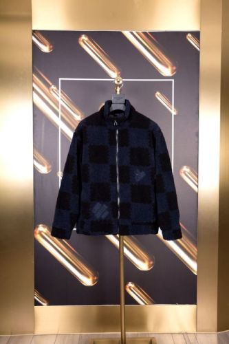 LV Coat men-659