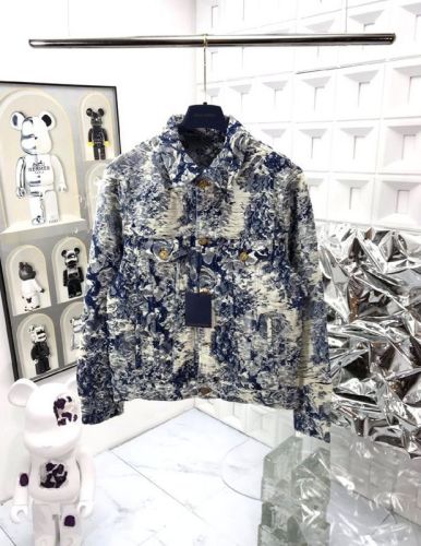 LV Coat men-674