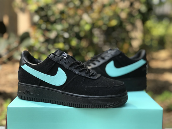 TIFFANY CO. x NIKE AIR FORCE 1 LOW High End Quality