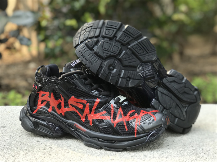 B 17FW Tripe-S High End Sneaker-363