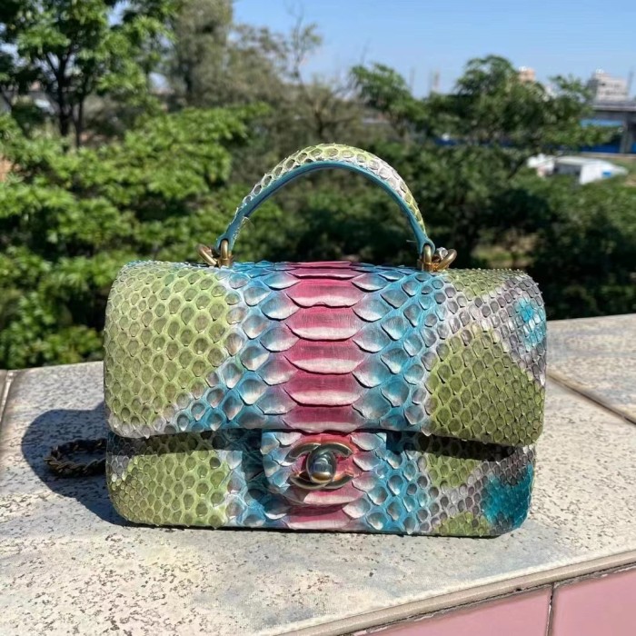 CHNL High End Quality Bag-406