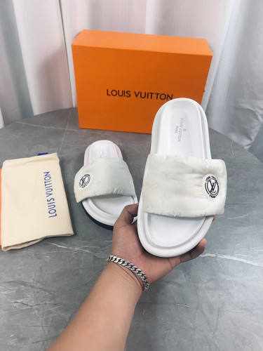 LV Sandals 1：1 Quality-524