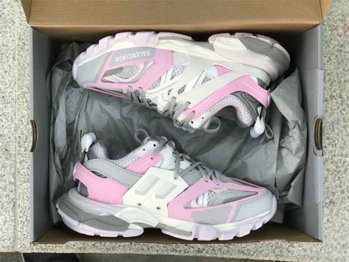 B 17FW Tripe-S High End Sneaker-377