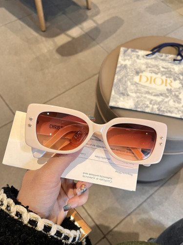 Dior Sunglasses AAAA-1937
