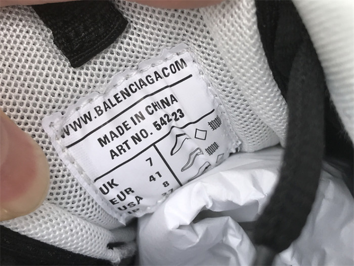 B 17FW Tripe-S High End Sneaker-379