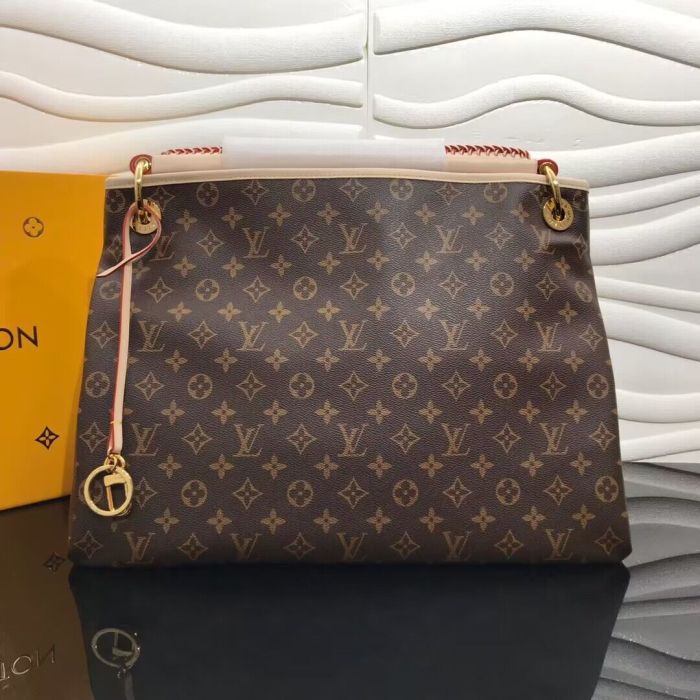 LV bag M44869
