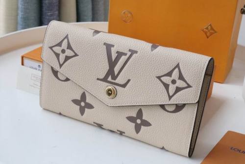 Super Perfect LV Wallet-614