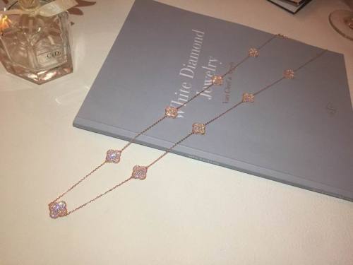 Van Cleef & Arpels Necklace-129