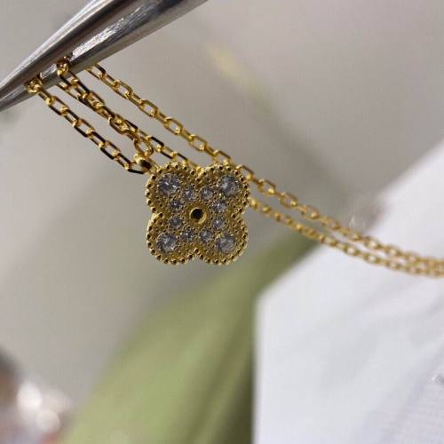 Van Cleef & Arpels Necklace-042