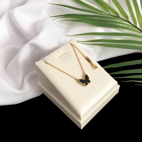 Van Cleef & Arpels Necklace-020