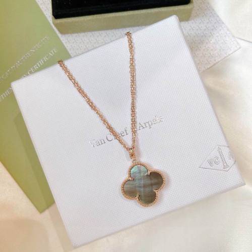 Van Cleef & Arpels Necklace-080