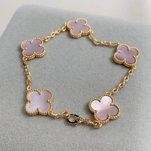 Van Cleef & Arpels bracelet-032