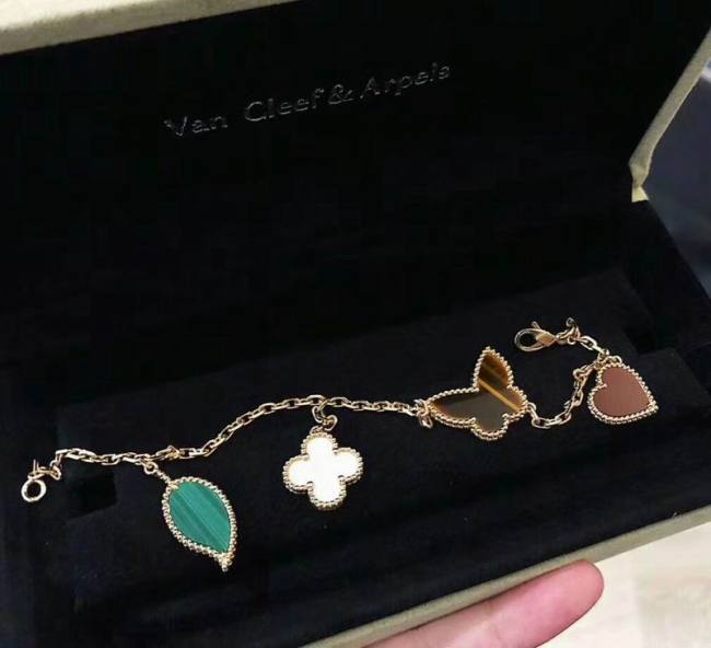 Van Cleef & Arpels bracelet-023