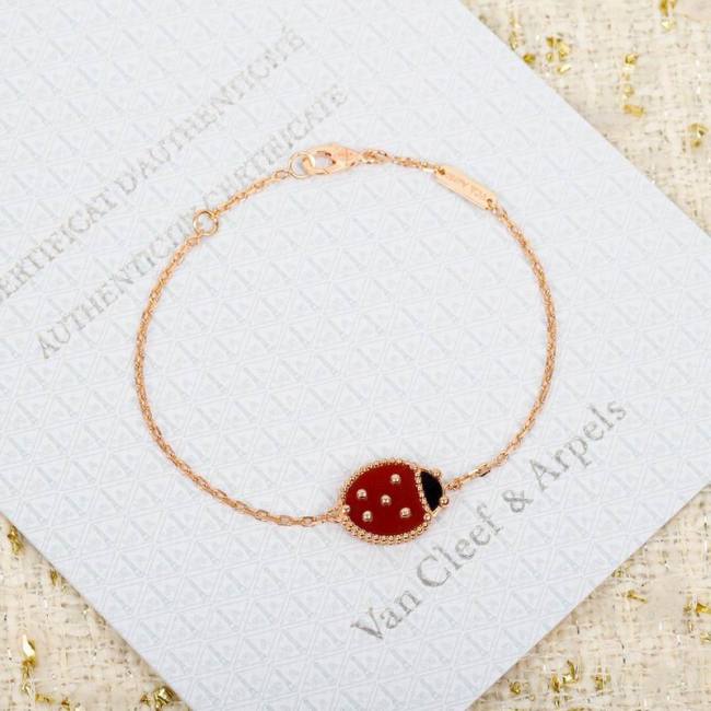 Van Cleef & Arpels bracelet-004