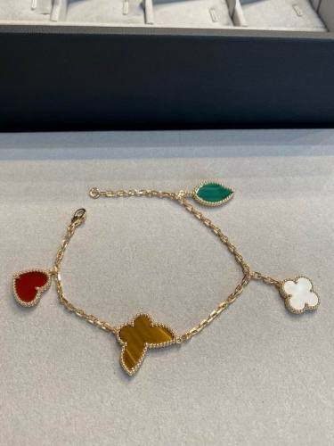 Van Cleef & Arpels bracelet-033