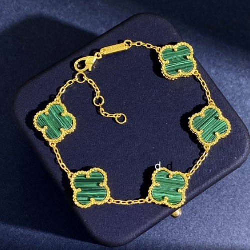 Van Cleef & Arpels bracelet-053