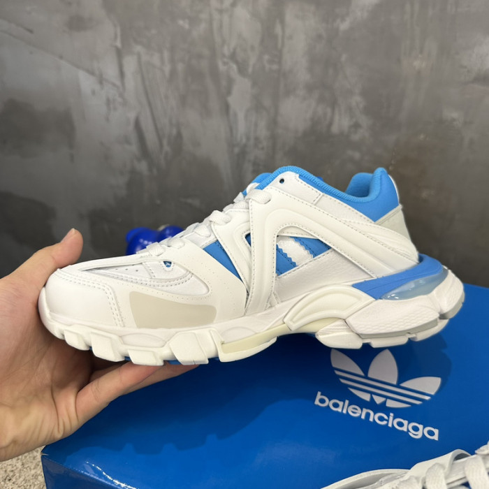 B 17FW Tripe-S High End Sneaker-403