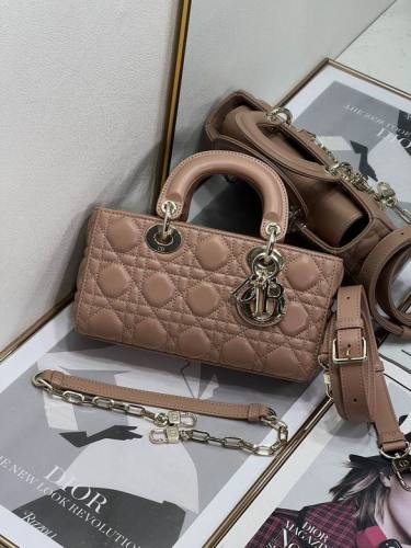 Dior Handbags AAA-175