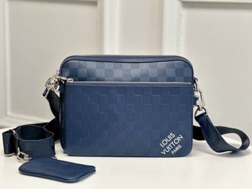 LV Hangbags AAA Men-098