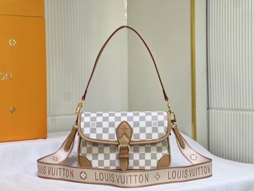 LV Hangbags AAA Women-980