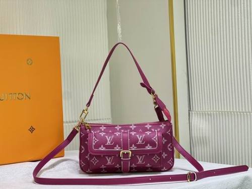 LV Hangbags AAA Women-971