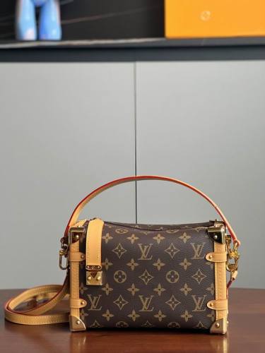 LV Hangbags AAA Women-1021