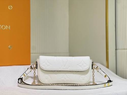 LV Hangbags AAA Women-952
