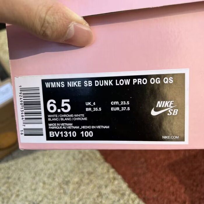 Authentic Diamond Supply Co. x Nike SB Dunk Low Pro OG QS White Diamond