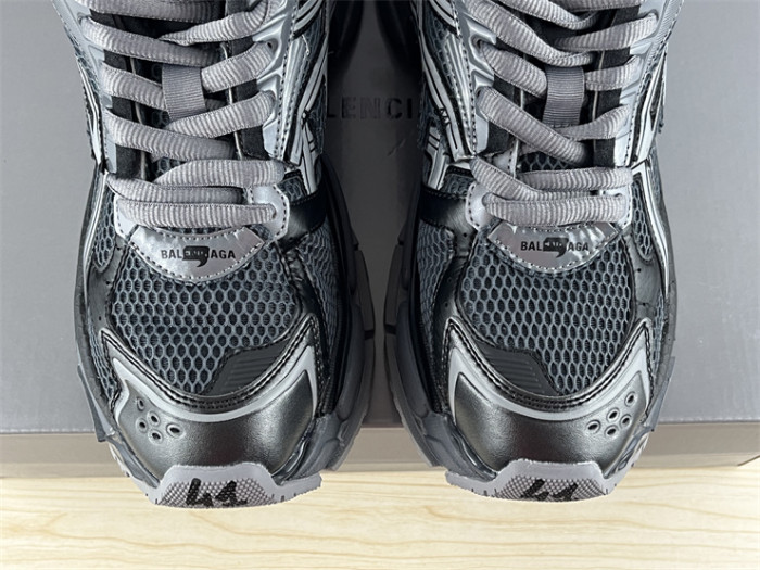 B 17FW Tripe-S High End Sneaker-440