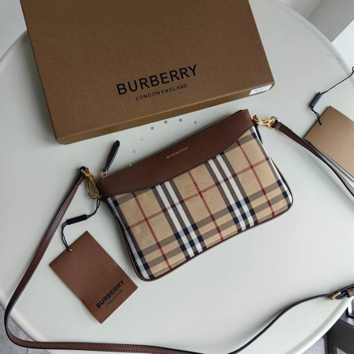 Burberry Handbags AAA-010