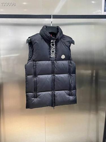 Moncler Down Vest men-146
