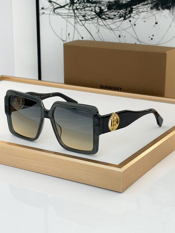 Burberry Sunglasses AAAA-2242