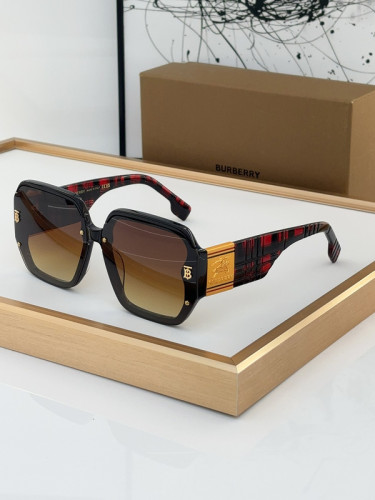 Burberry Sunglasses AAAA-2339