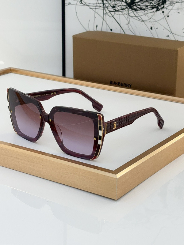 Burberry Sunglasses AAAA-2332