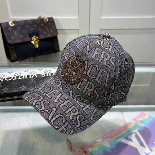 Versace Hats AAA-010