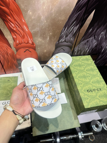 G women slippers AAA-513