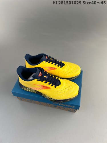 Brooks Men Shoes-004