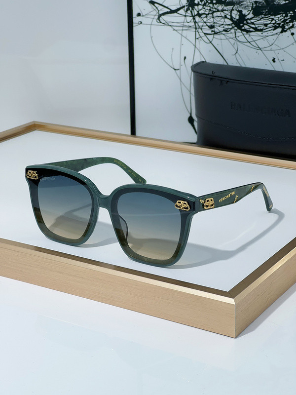 B Sunglasses AAAA-833