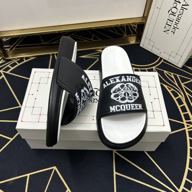 Alexander McQueen men slippers AAA-014