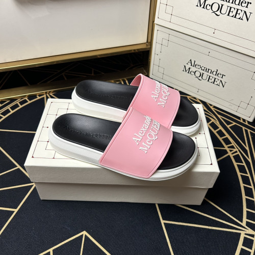 Alexander McQueen men slippers AAA-022