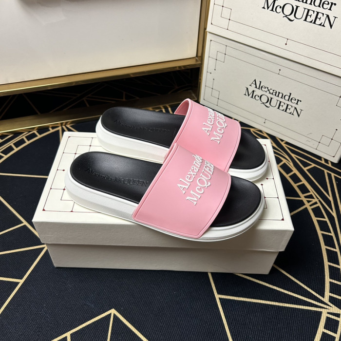 Alexander McQueen men slippers AAA-022