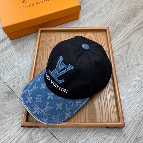 LV Hats AAA-579