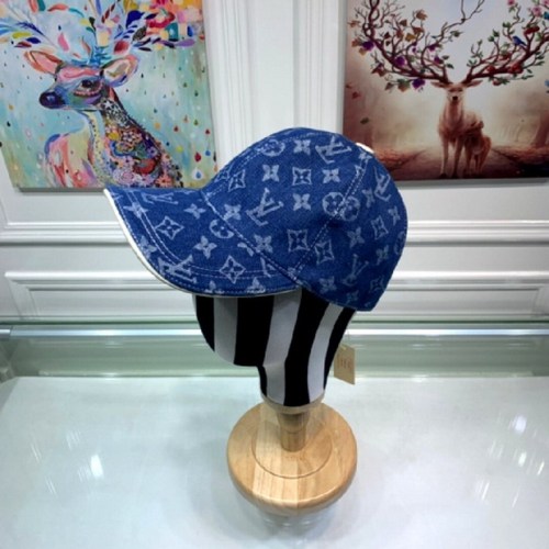 LV Hats AAA-066