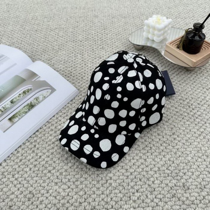 LV Hats AAA-472